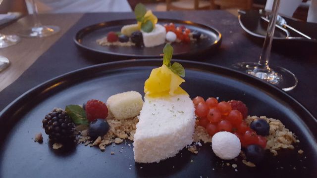 PREPORUKA ZA DANAS: Maja Petrović - restoran, šoping mesto, knjiga, trend, recept 1 Enso desert
