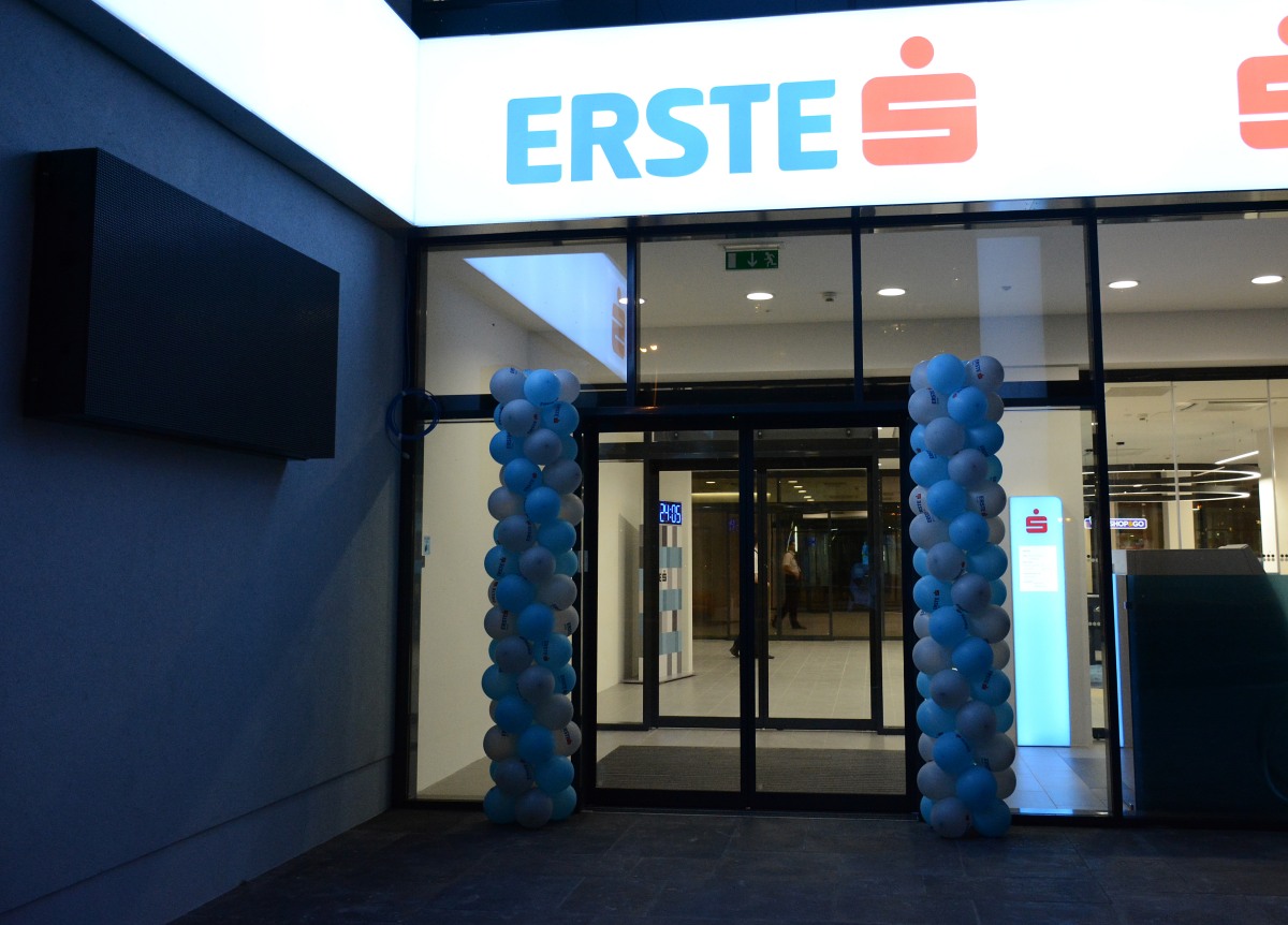 Erste 16