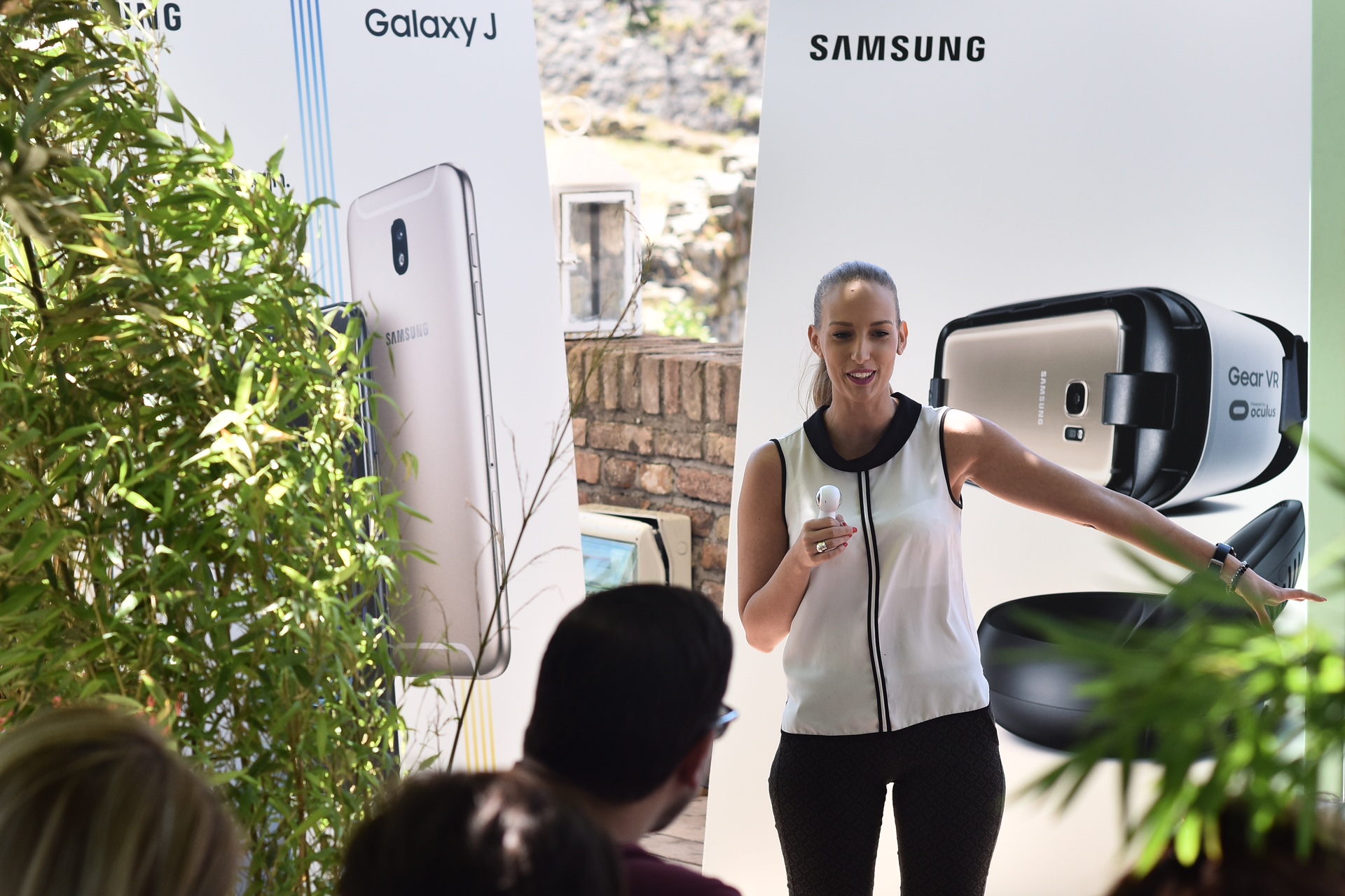 Premijera Samsung Phone+ ekosistema i Galaxy J serije i u Srbiji 2 Samsung predstavio uredjaje iz Phone ekosistema i uredjaje iz J serije 04