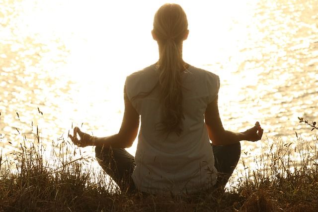 meditate 1851165 640
