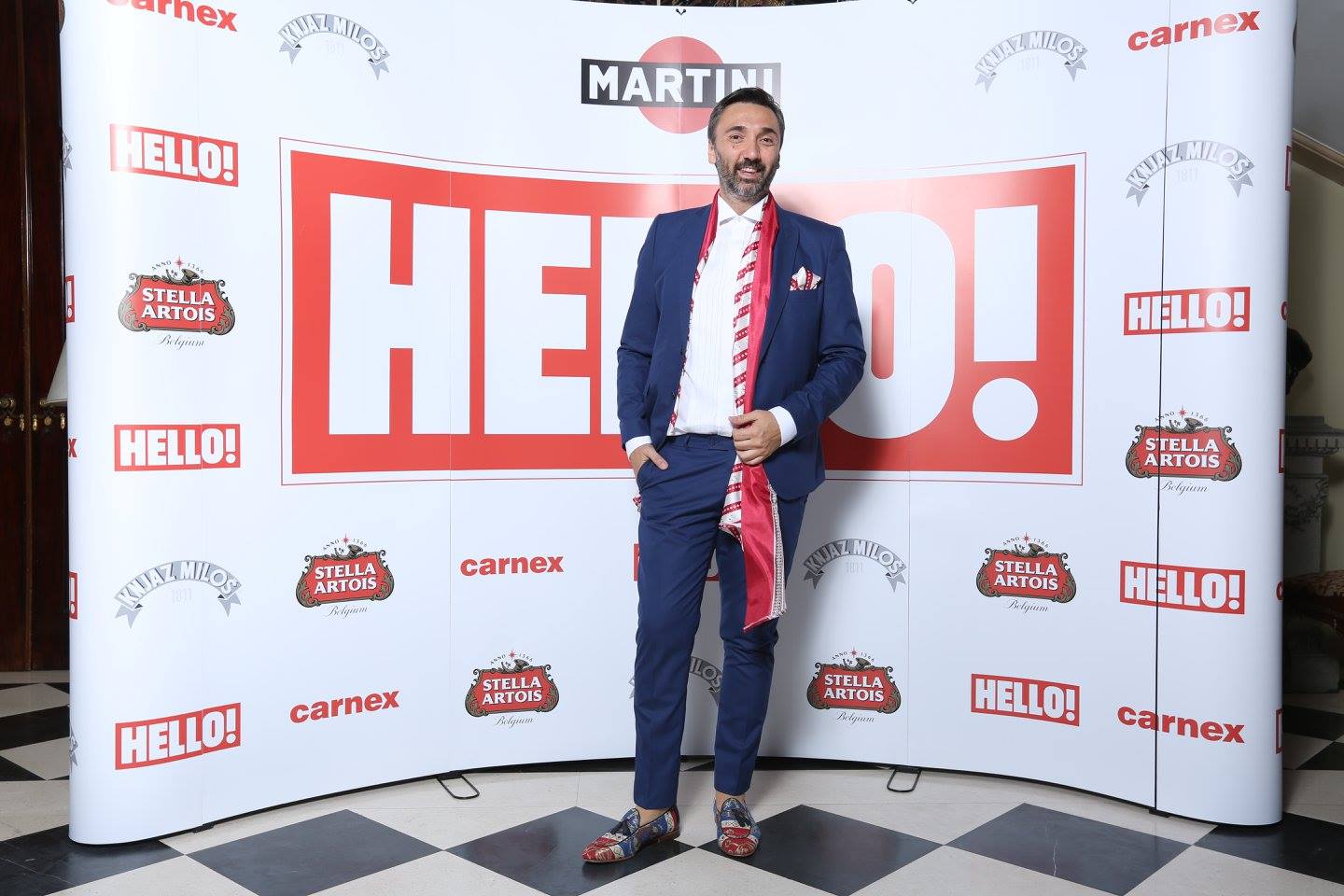 SA STILOM: Evo šta su poznati muškarci nosili na 10. rođendanu magazina Hello! 1 mladen baron