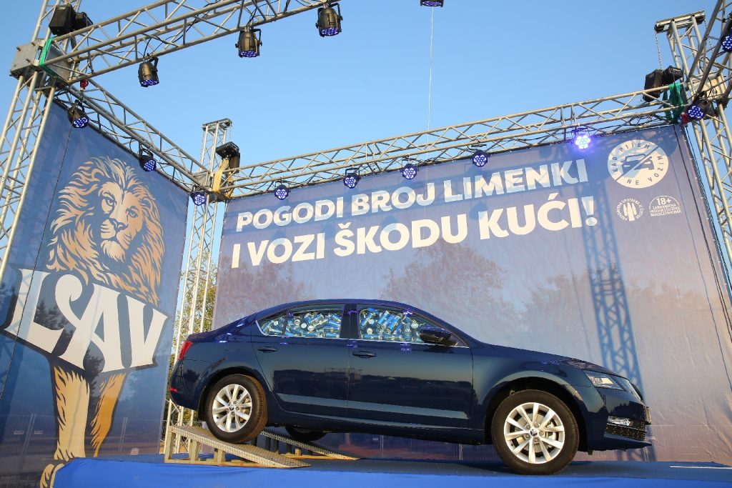 LAV dodeljuje Škodu Oktaviju na Beer Festu