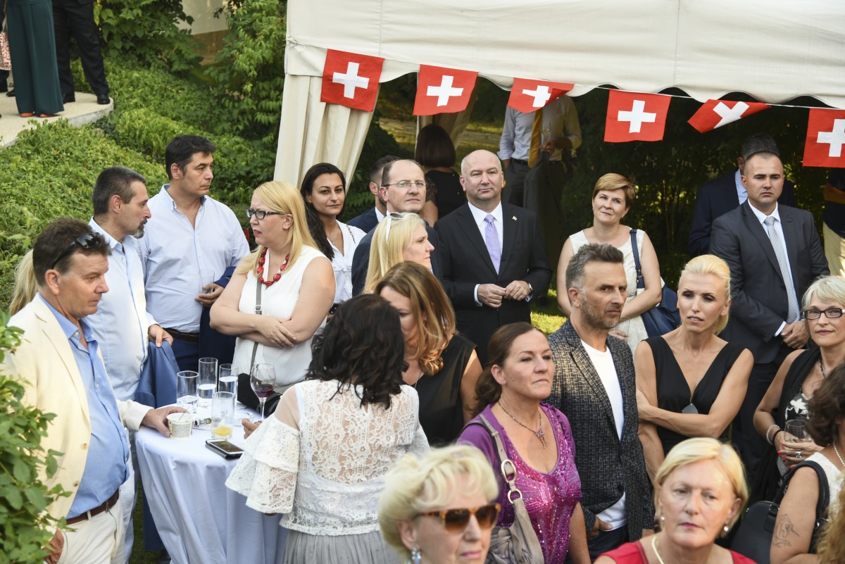Swiss 35
