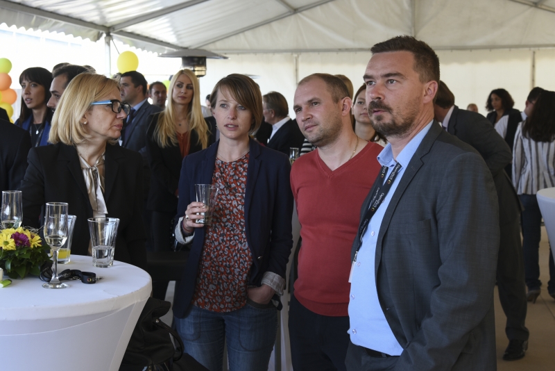 Otvoren Capitol park Rakovica: Najveći ritejl park u Beogradu primio prve posetioce 6 1 7