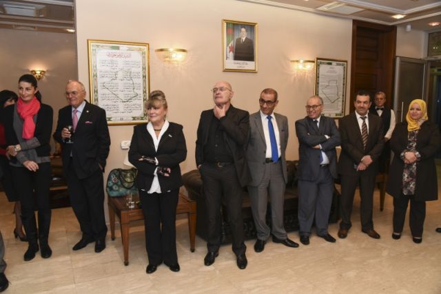 Alžir prijateljstvo 15 godina društva 13