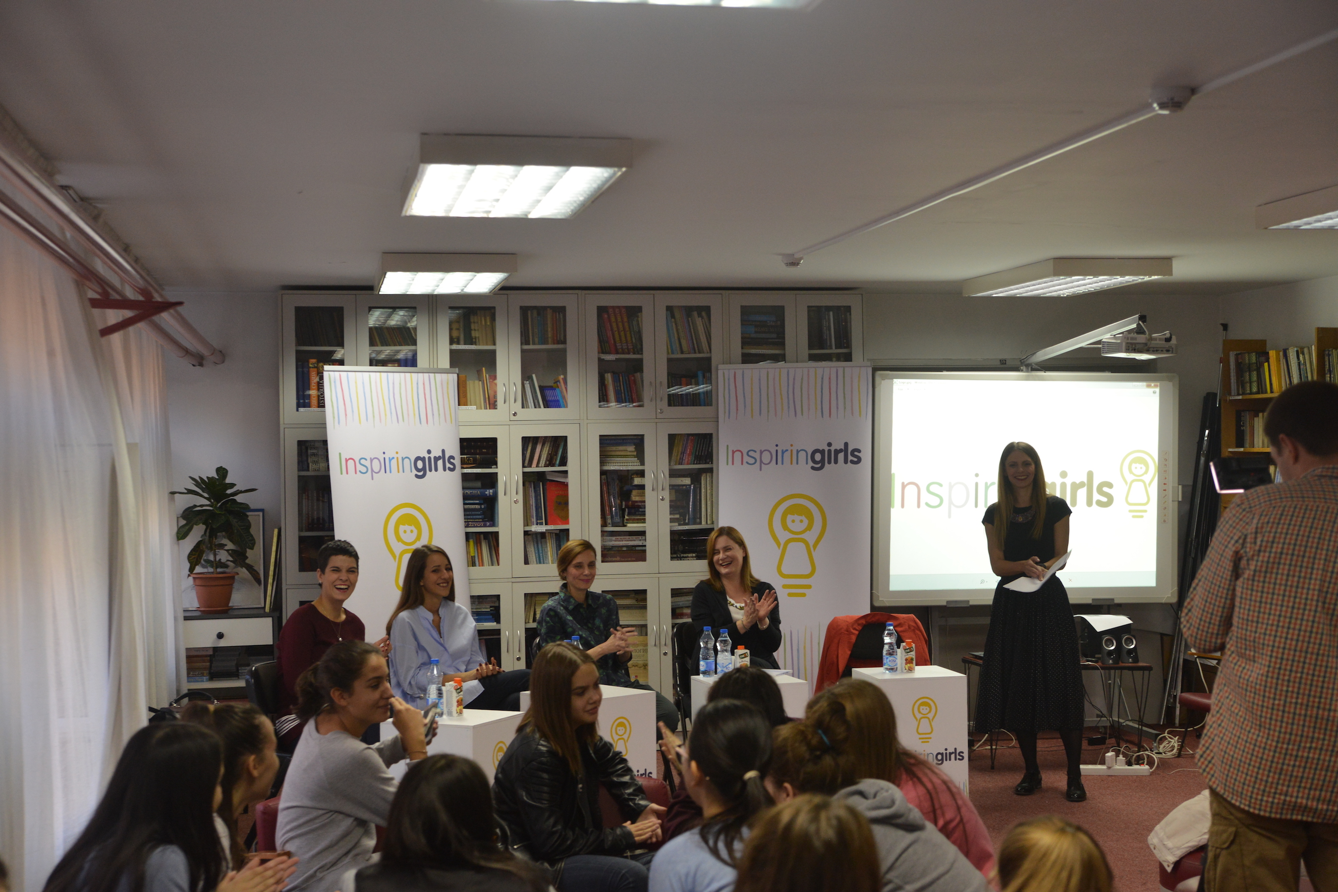 Događajem "Devojčice imaju reč" obeležen međunarodni dan devojčica 2 Inspiring Girls Srbija Medjunarodni dan devojcica photo Vladimir Opsenica.JPG