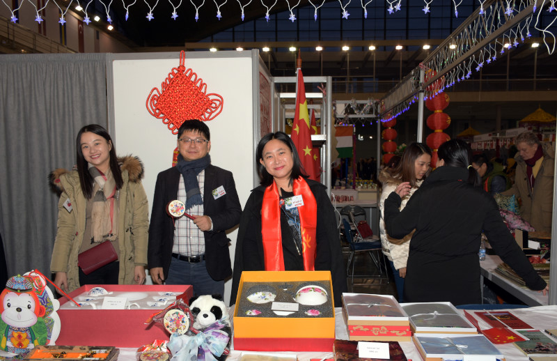 dobrotvorni diplomatski bazar 03.11.17 1