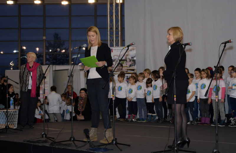 dobrotvorni diplomatski bazar 03.11.17 12