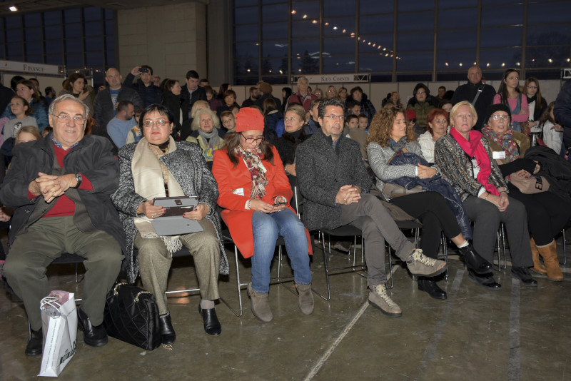 dobrotvorni diplomatski bazar 03.11.17 14