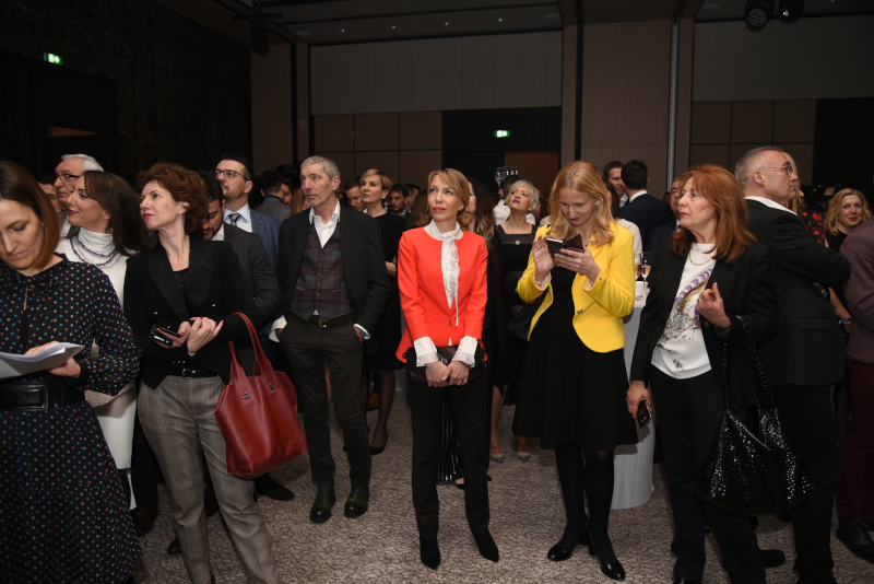 Hilton 8 mart 28