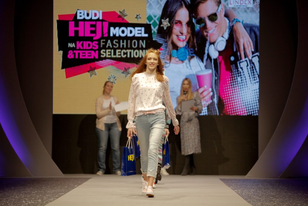 Jelena Teτiå pobednica izbora Budi Hej model