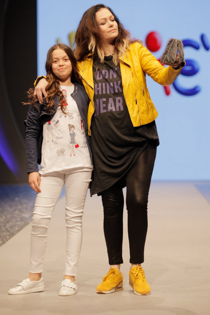 KidsTeen Fashion Selection Ivana Peters sa åerkom na reviji DexyCo Kids