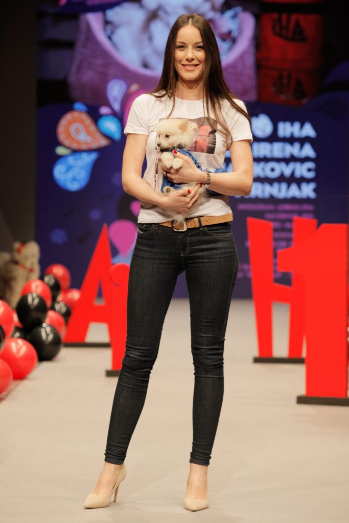 KidsTeen Fashion Selection Katarina µiτmanoviå na reviji IHA