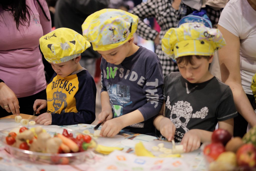 KidsTeen Fashion Selection Mala τkola kuvanja 1