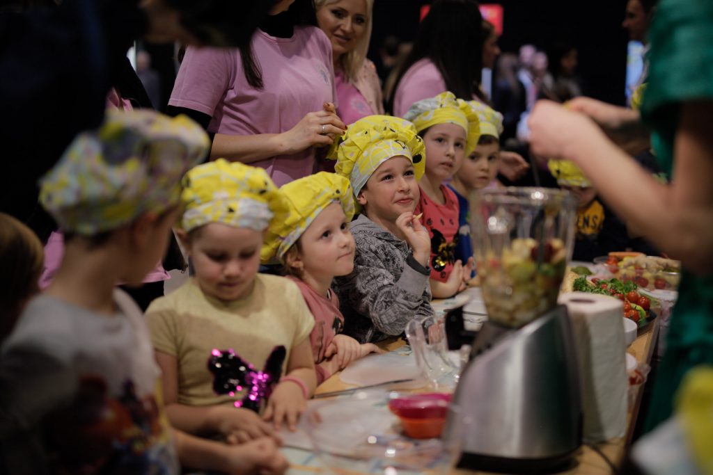 KidsTeen Fashion Selection Mala τkola kuvanja 2