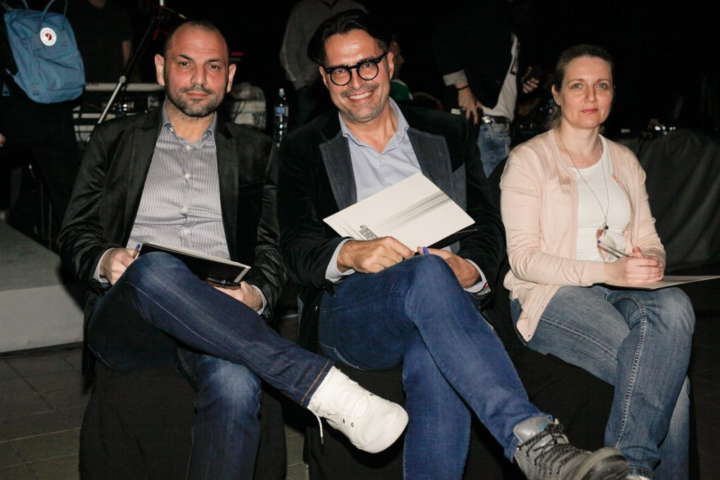 Nebojτa Grnƒarski Zvonko Markoviå i Ivana Grabroviå u ºiriju izbora za Hej model