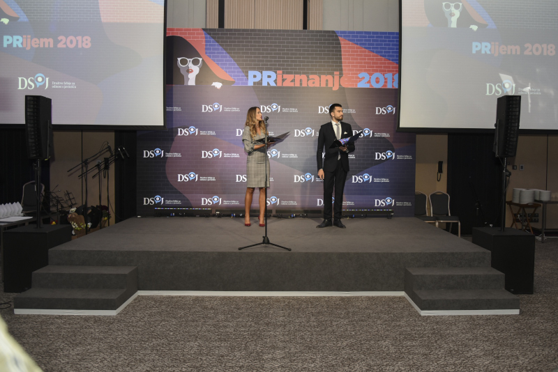 Društvo Srbije za odnose s javnošću dodelilo godišnje nagrade: Represent Communications najbolja PR agencija u Srbiji 3 Priznanje 2018 smanjene 49
