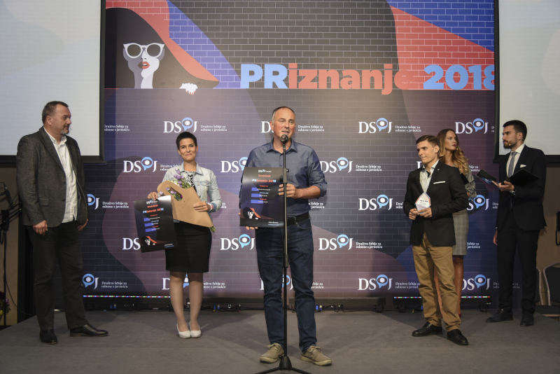 Društvo Srbije za odnose s javnošću dodelilo godišnje nagrade: Represent Communications najbolja PR agencija u Srbiji 1 Priznanje 2018 smanjene 68