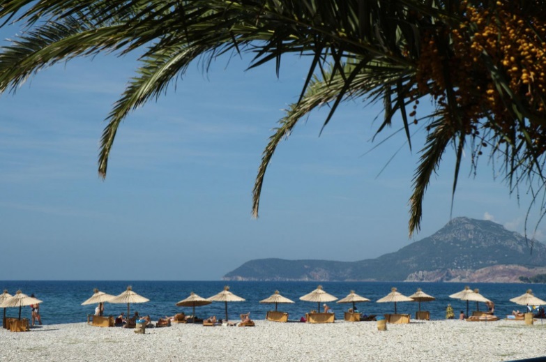 CRNA GORA 2018: Spremno dočekuje goste iz celog sveta 3 plaza bar