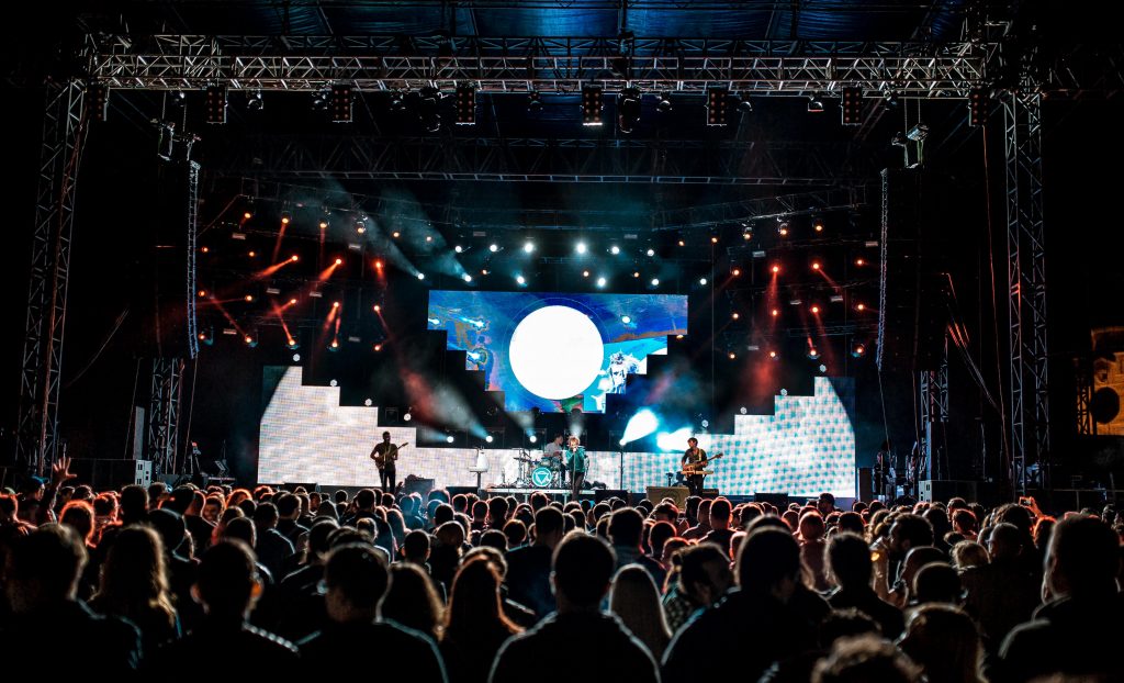 14 ENTER SHIKARI by Marko Edge 16