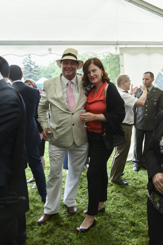 Englezi rođ. kraljice Elizabete 25