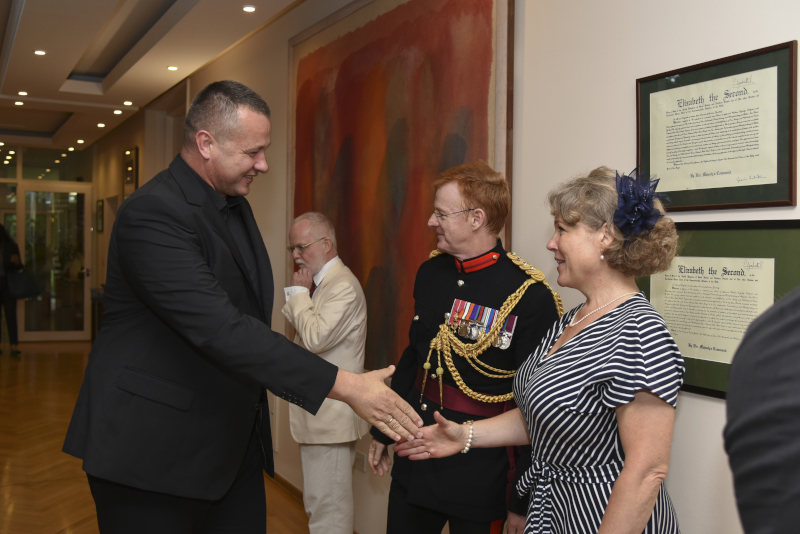 Englezi rođ. kraljice Elizabete 5