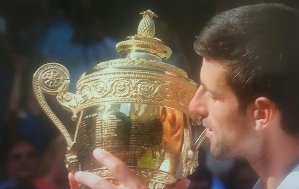 STEFAN PROSLAVIO TATINU POBEDU: Novak Đoković osvojio Vimbldon! 2 37240688 10216382313412132 8780800494797848576 n