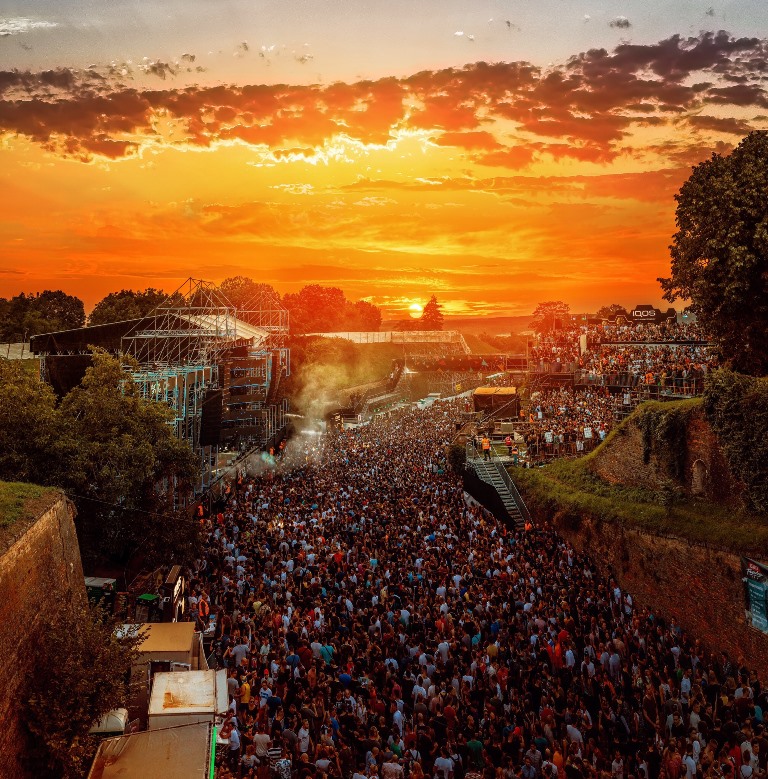 EXIT Sunrise