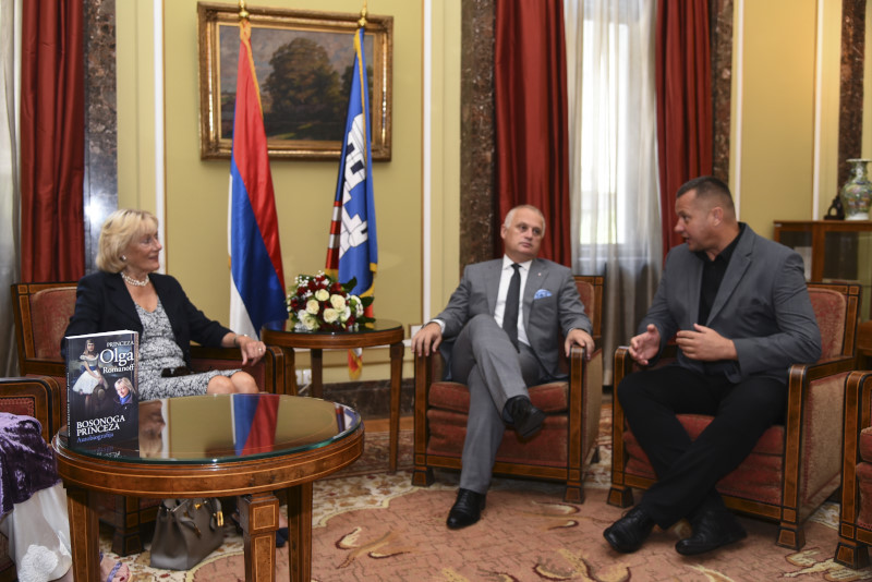 GORAN VESIĆ UGOSTIO RUSKU PRINCEZU: Beograd čuva uspomenu na cara Nikolaja Romanova 1 Romanova u Skupštini grada 7