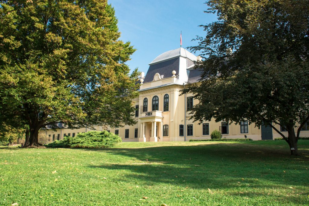 Banja Đula - grad cveća i termalnih voda 5 Kastel Almasy