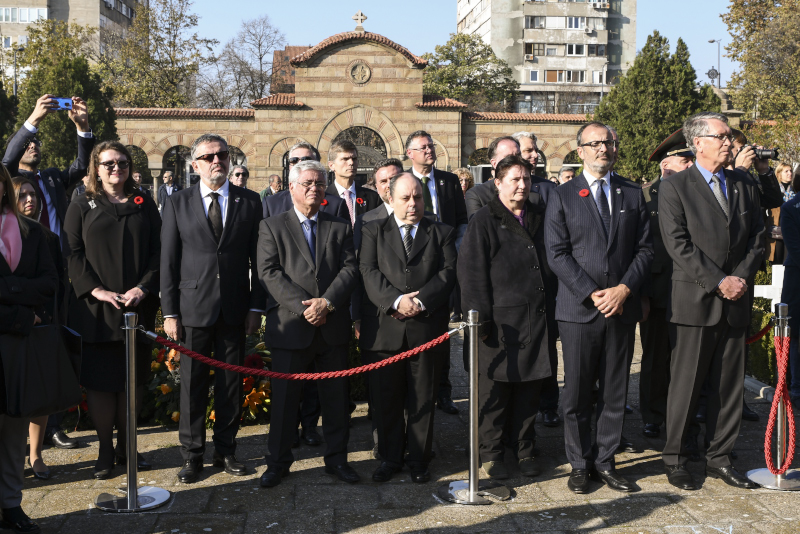 Na Francuskom vojnom groblju u Beogradu polaganjem venaca obeležena stogodišnjica od završetka Prvog svetskog rata 3 Francusko vojno groblje 4