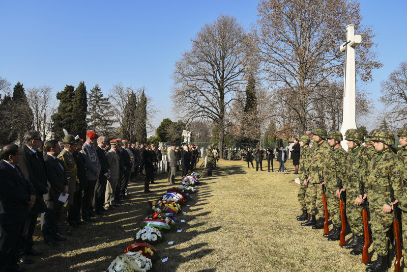 Polaganje venaca 33