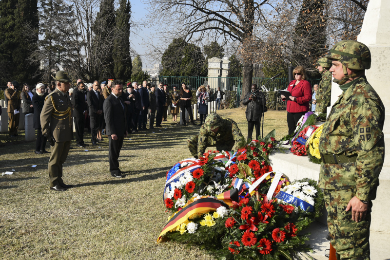 Polaganje venaca 74