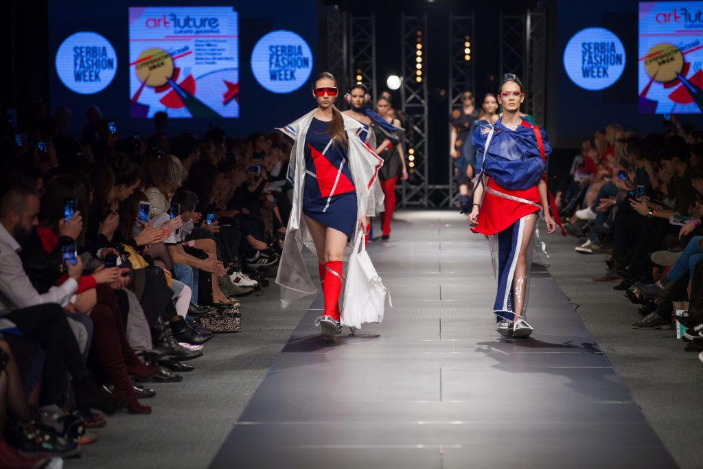 Spektakularno zatvaranje Serbia Fashion Weeka 2 rsz revija art future design school iz rusije