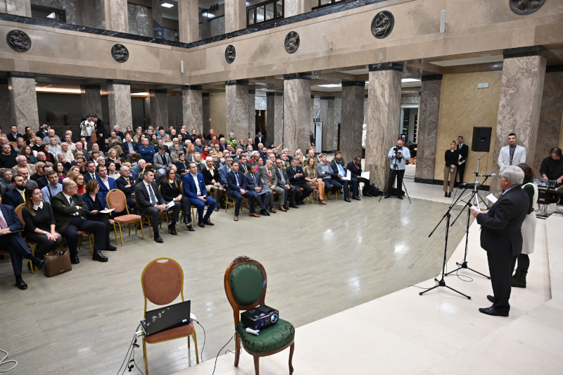 Alžir 8