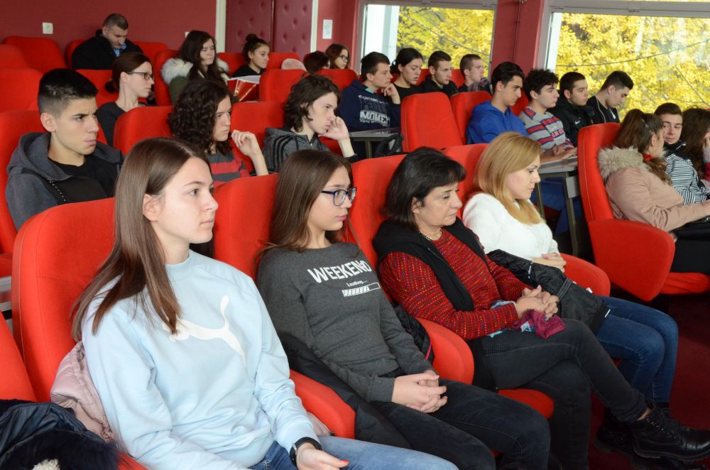 Tribina "Niste sami" održana u Nišu 12 DSC 3294
