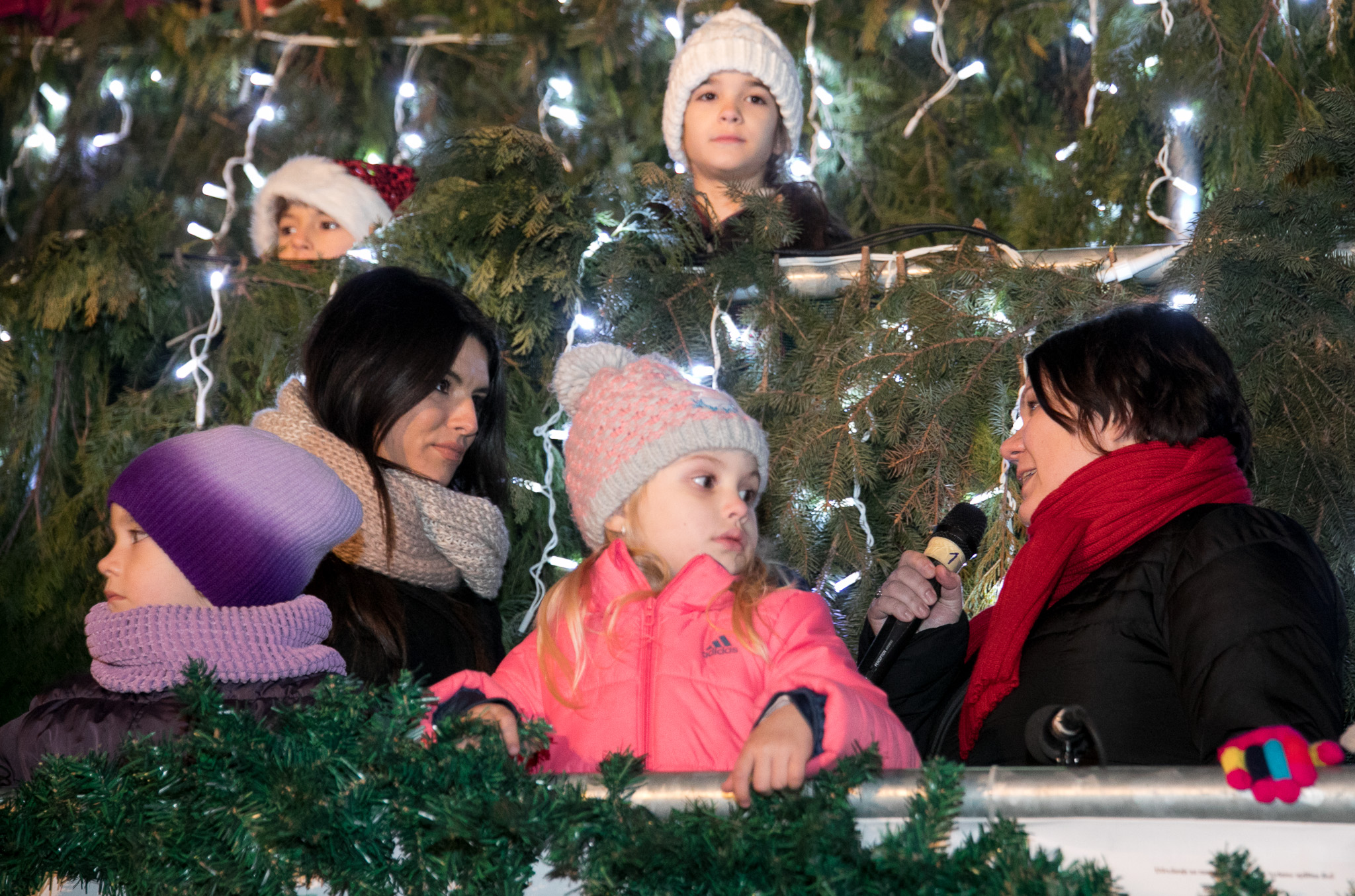 Hor "Iskrice" i bend 5+ danas na Novosadskom Winter Festu 5 HADR6587