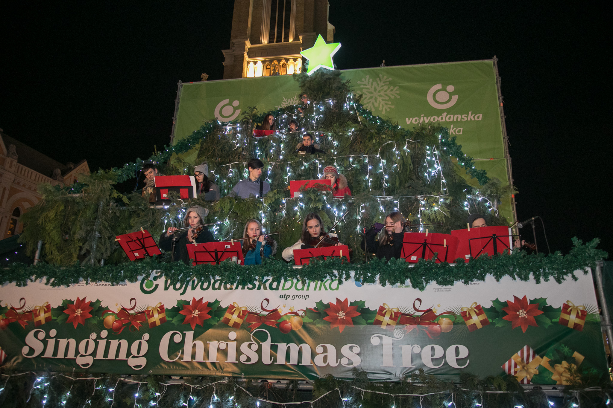 Hor OŠ "Dušan Jerković" danas na "Novosadskom Winter Festu" 2 HADR7697