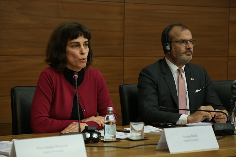 NOVE REGULATIVE I I NOVE BOJAZNI: Obeležen Dan zaštite podataka o ličnosti 5 04 Nevena Ruzic Sem Fabricio