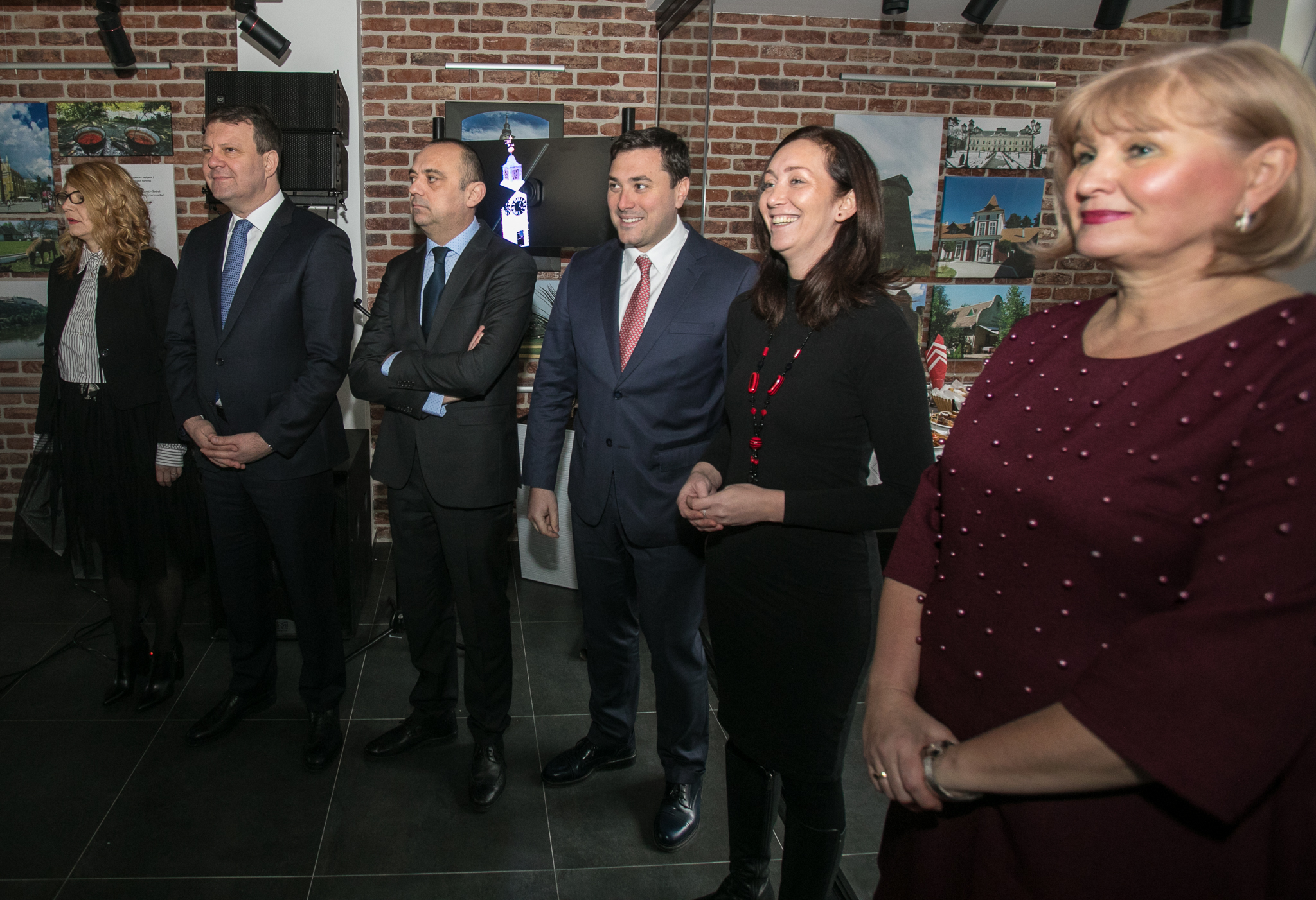 Prvi savremeni info-centar u Novom Sadu biće Vojvodina u malom 8 HADR8805