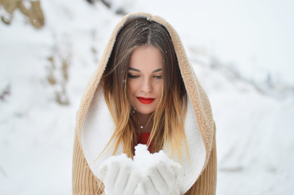 BEAUTY TIP: Savršen zimski make up za brinete 1 ZENA ZIMA