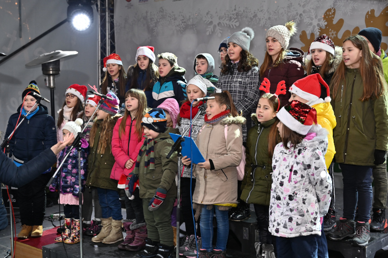 Koncert Nede Ukraden danas na "Božićnom seocetu kod Hrama" 2 utorak 8 januar 12