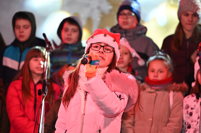 Koncert Nede Ukraden danas na "Božićnom seocetu kod Hrama" 3 utorak 8 januar 23