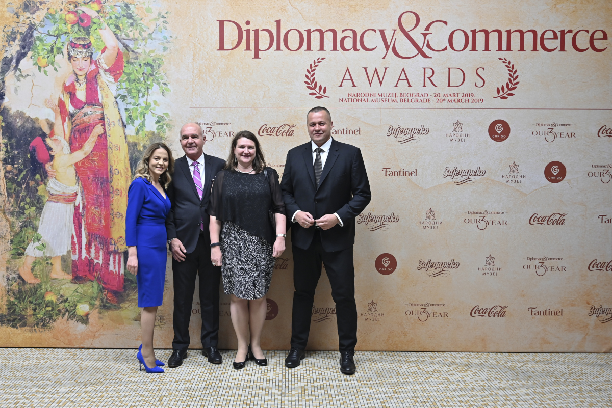 DODELJENE TREĆE DIPLOMACY&COMMERCE NAGRADE: Magazin proslavio treći rođendan 36 Goran 32