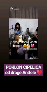 IZNENADILA JE OBOŽAVATELJKA: Andreana Čekić dobila neobičan poklon! (FOTO) 1 Andreana Čekić 1