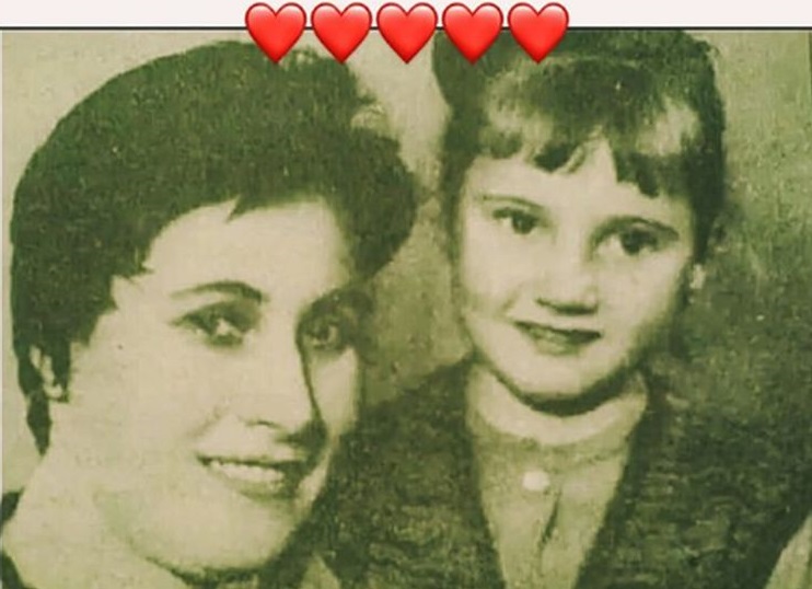 NEZABORAVNI TRENUCI: Lepa Brena podelila niz uspomena na rođendan pokojne majke! (FOTO) 1 LEPA BRENA 1