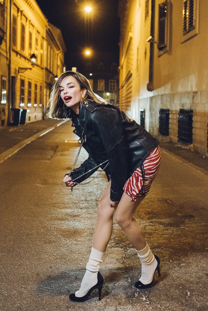 PREMIJERA: Severina objavila spot za pesmu "Daleko ti kuća" (VIDEO) 4 Severina 6