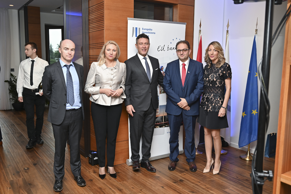 EIB 13