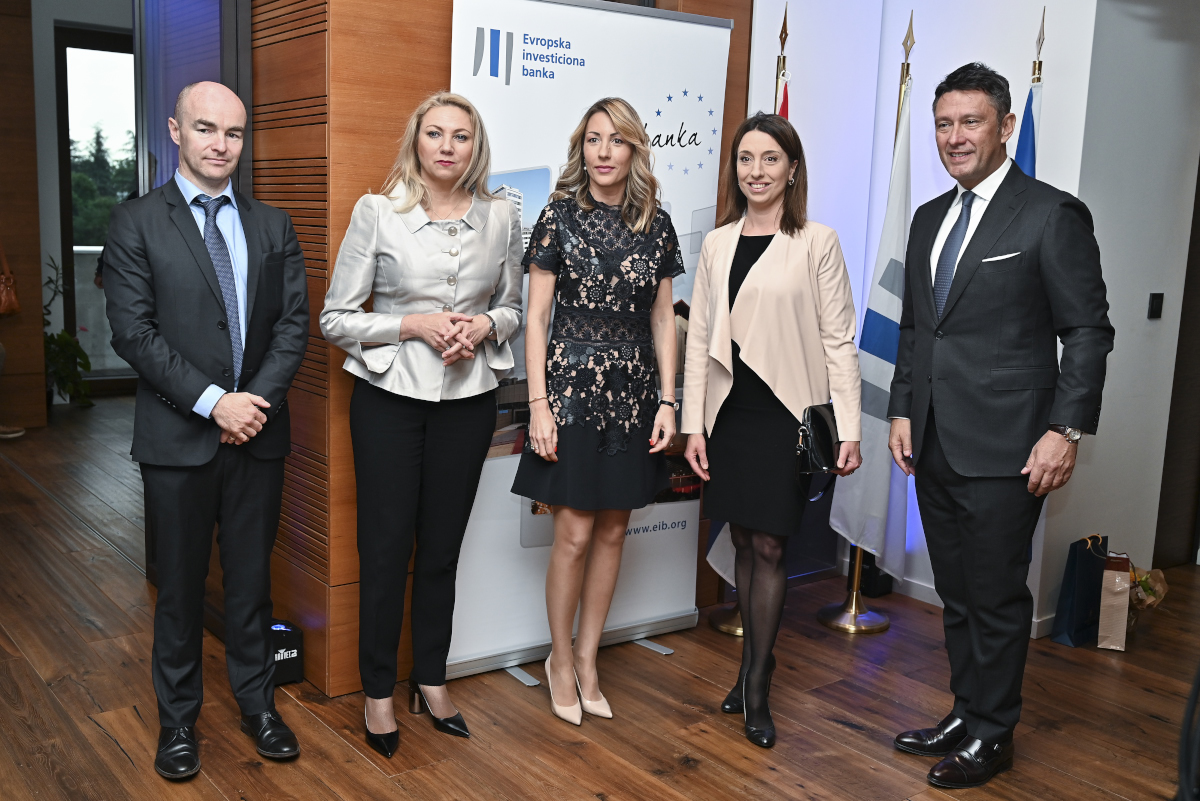 EIB 19