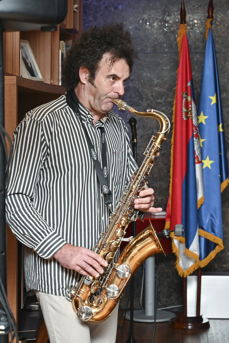 EIB 51